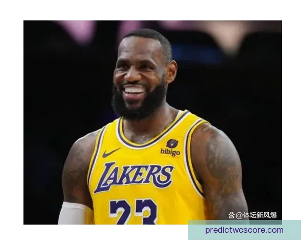 詹东里组合战热火状态成疑 湖人凌晨4点才抵达迈阿密酒店